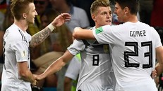 Từ tội đồ hóa người hùng, Kroos giúp Đức giành trọn 3 điểm trước Thụy Điển