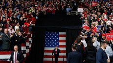 Ông Trump muốn 'truy cùng, đuổi tận' các mạng xã hội