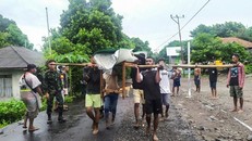 150 người chết vì lũ lụt tại Indonesia và Đông Timor
