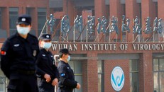 Các nhà khoa học Vũ Hán nhập viện trước khi COVID-19 bùng phát