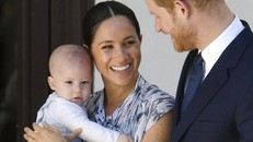 Harry và Meghan thông báo sinh con gái