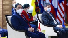Thủ tướng Chính phủ Phạm Minh Chính cùng các Lãnh đạo ASEAN dự Hội nghị các nhà Lãnh đạo ASEAN, chiều 24/4. Ảnh: VGP/Nhật Bắc