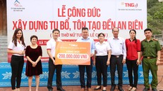 Chung tay cùng người dân phòng chống dịch COVID-19