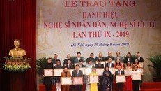 Lễ trao tặng danh hiệu vinh dự Nhà nước, Nghệ sỹ Nhân dân, Nghệ sỹ Ưu tú lần thứ IX năm 2019. Ảnh tư liệu: Thanh Tùng/TTXVN