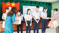 VNG trao tặng 4000 máy tính cho học sinh khó khăn 3 tỉnh miền Tây