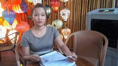 Cô Châu Thị Thanh Thủy cho rằng, quyết định luân chuyển công tác không thuyết phục, bị trù dập, ngụy tạo. Ảnh: T.G