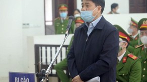 Bị cáo Nguyễn Đức Chung. (Ảnh: Nam Anh)