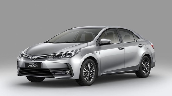 Triệu hồi Toyota Corolla Altis để thay thế bơm xăng 
