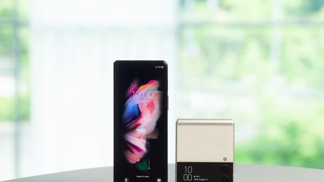 Samsung cho biết doanh số điện thoại màn hình gập của họ đã tăng 4 lần trong năm 2021