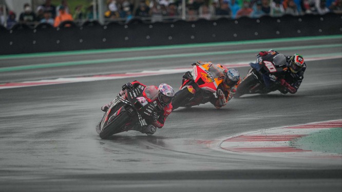 Moto GP – cập nhật kết quả đội đua Aprilia tại chặng đua Mandalika đầy khó khăn