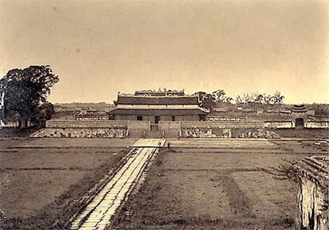 Tên gọi Thăng Long xuất hiện hai lần trong những tên chính quy của Hà Nội nhưng lại mang hai ý nghĩa khác nhau. Ai là người gọi Thăng Long với ý nghĩa