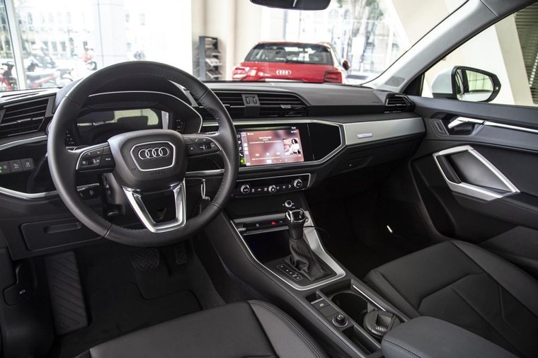 Hàng ghế trước của xe Audi Q3 Hàng ghế trước của xe Audi Q3