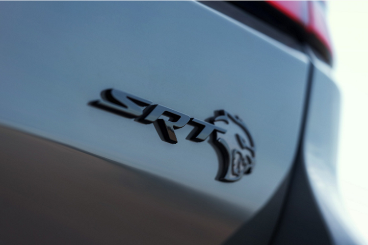 Dodge Durango SRT Hellcat 2021, siêu SUV 710 mã lực tái xuất - Hình 9 Dodge Durango SRT Hellcat 2021, sieu SUV 710 ma luc tai xuat-Hinh-9