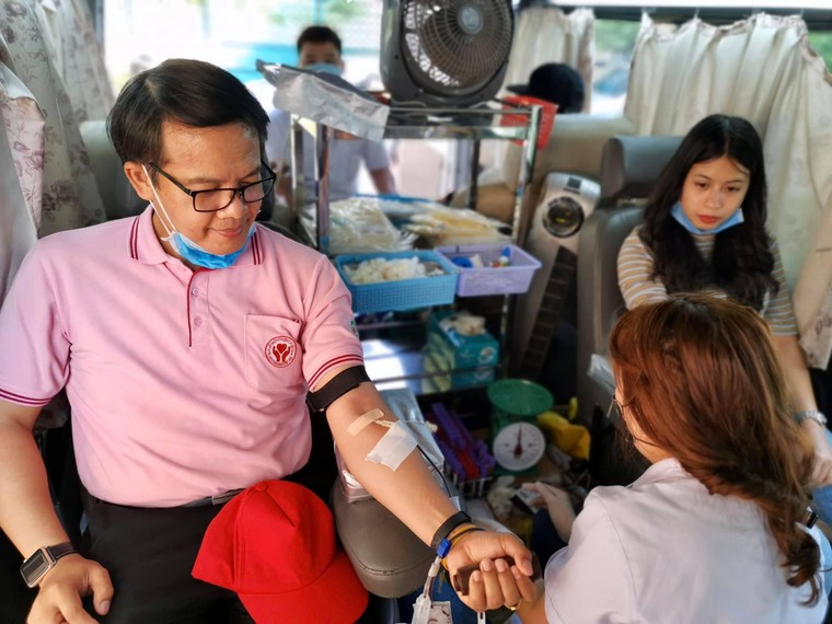 Tâm niệm đặc biệt của tình nguyện viên nước ngoài hiến máu nhiều nhất Việt Nam ảnh 1