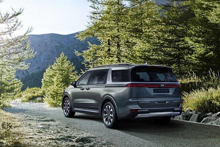 Kia Sedona 2021 phong cách "sang chảnh" như Lexus lộ diện - Hình 7 Kia Sedona 2021 phong cach