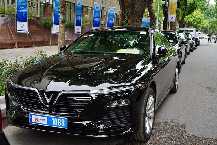 VinFast Lux A 2.0 đặc biệt phục vụ lãnh đạo cao cấp ASEAN - Hình 6 VinFast Lux A 2.0 dac biet phuc vu lanh dao cao cap ASEAN-Hinh-6