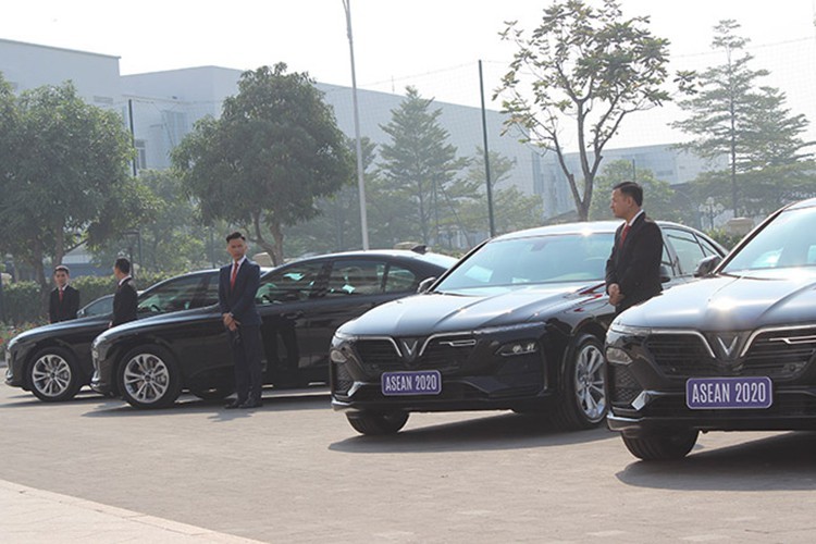 VinFast Lux A 2.0 đặc biệt phục vụ lãnh đạo cao cấp ASEAN - Hình 8 VinFast Lux A 2.0 dac biet phuc vu lanh dao cao cap ASEAN-Hinh-8