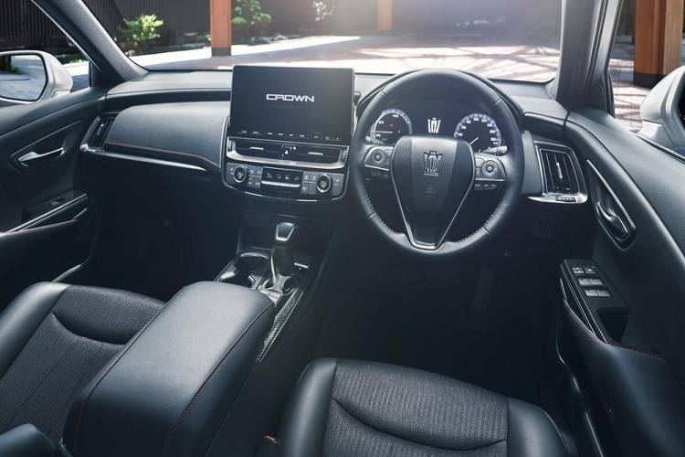 Chi tiết xe sang Toyota Crown 2021 mới từ hơn 1 tỷ đồng - Hình 7 Chi tiet xe sang Toyota Crown 2021 moi tu hon 1 ty dong-Hinh-7