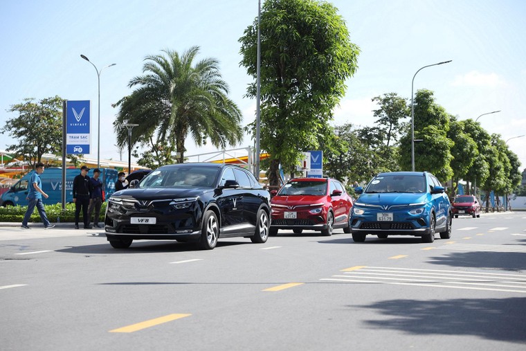 Gần 1.000 ô tô điện VF 8 được “chốt đơn” sau hai ngày tổ chức lái thử ảnh 6