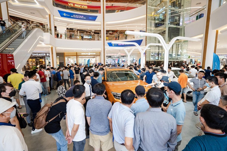Gần 1.000 ô tô điện VF 8 được “chốt đơn” sau hai ngày tổ chức lái thử ảnh 2