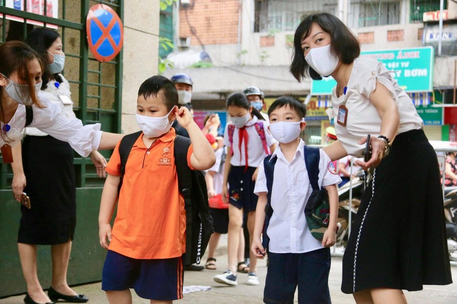 Hà Nội cho phép học sinh lớp 9 của 7 huyện, thị xã còn lại trở lại trường