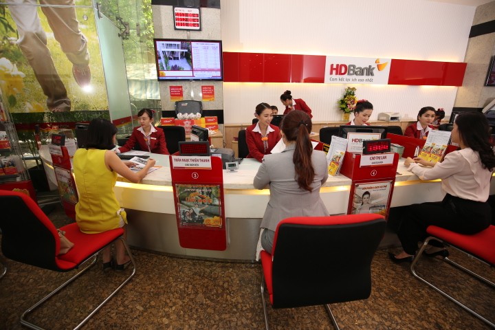 HDBank đang ưu đãi hấp dẫn cho khách hàng doanh nghiệp trên cả nước với chính sách miễn phí không giới hạn đối với các giao dịch chuyển khoản trên Internet Banking
