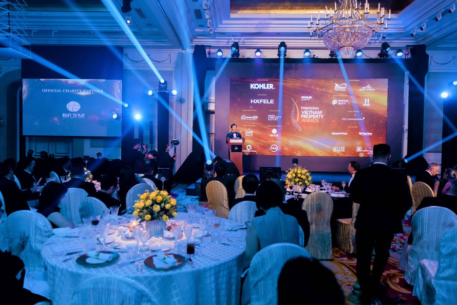 Lễ trao giải PropertyGuru Vietnam Property Awards 2021 được tổ chức trang trọng tại khách sạn Park Hyatt Saigon