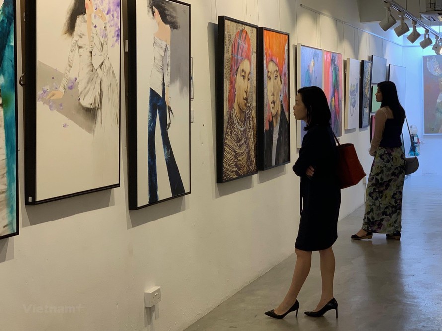 Triển lãm ảnh 'Chân dung phụ nữ' tại Đà Nẵng