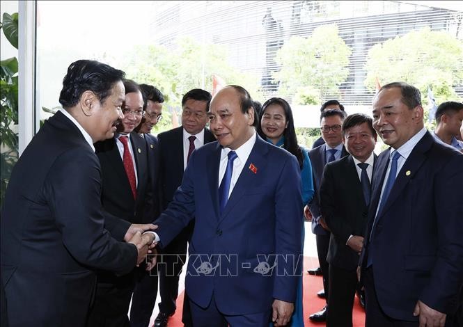 Chủ tịch nước dự triển lãm Ảnh nghệ thuật Quốc tế lần thứ 11 tại Việt Nam năm 2021