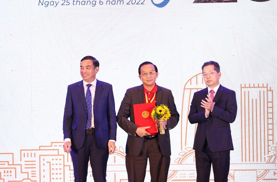 Vietjet mở các đường bay quốc tế kết nối Đà Nẵng với nhiều nước tại Hội nghị Đầu tư.