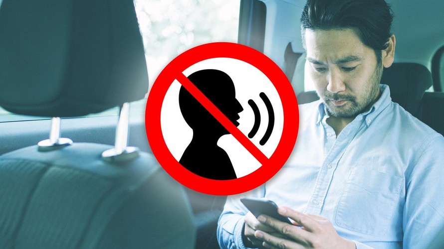 'Chuyến xe im lặng': Vì khách hàng hay vì tài xế? 