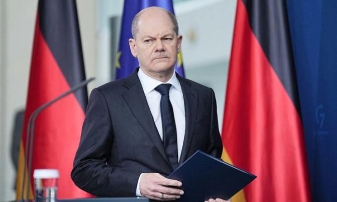Thủ tướng Đức Olaf Scholz phát biểu về cuộc khủng hoảng Ukraine ở Berlin ngày 24/2. Ảnh Reuters.