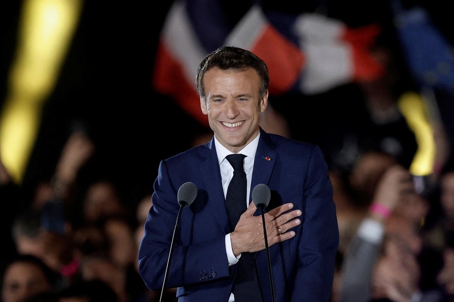 Tổng thống Macron chuẩn bị phát biểu sau khi tái đắc cử vào ngày 24/4. (Ảnh: Reuters)