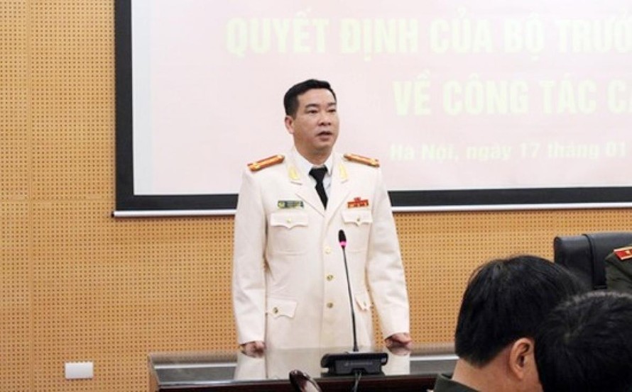 Nguyên Trưởng công an quận Tây Hồ, nguyên Trưởng phòng Cảnh sát kinh tế Công an Hà Nội Phùng Anh Lê.