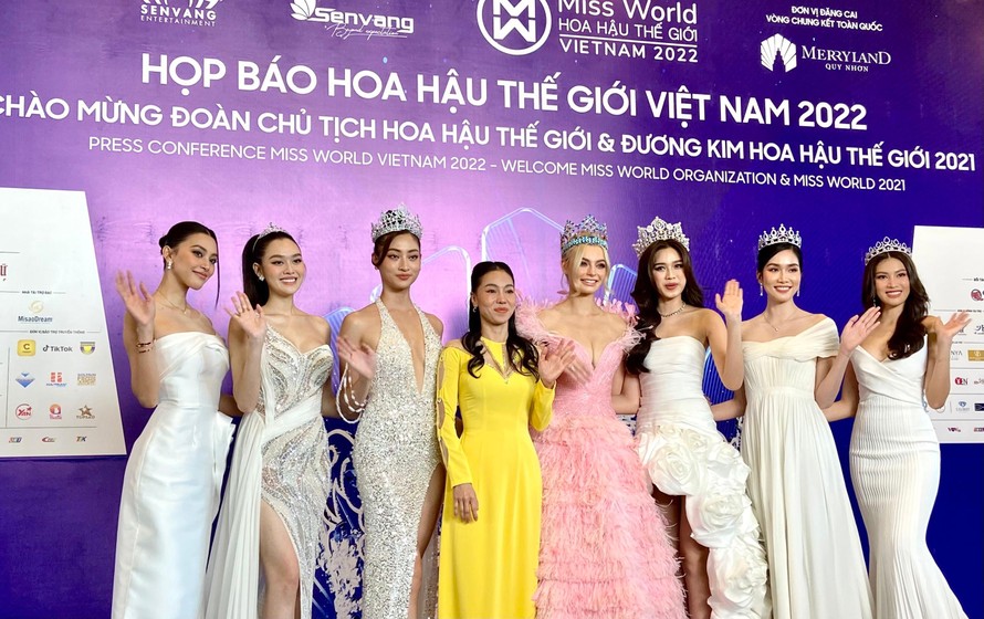 Đương kim Hoa hậu Thế giới tham gia họp báo Miss World Vietnam 2022