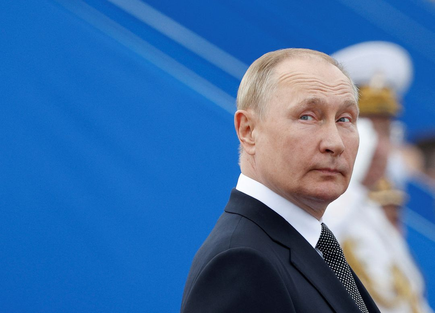 Tỷ lệ ủng hộ Tổng thống Nga Putin giảm nhẹ