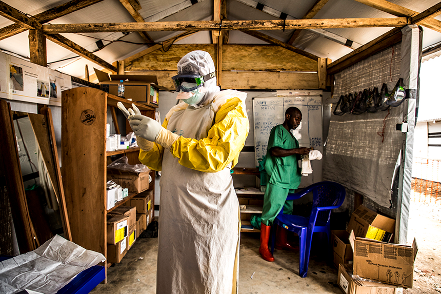 Hy vọng mới đẩy lùi dịch bệnh Ebola