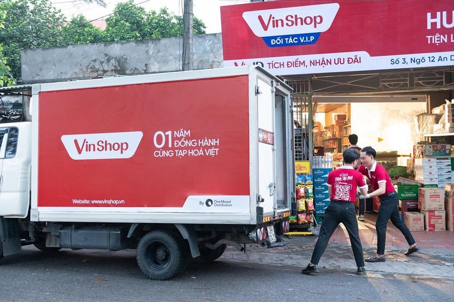 VinShop đang cung ứng hơn 2.000 mặt hàng, tại 15 tỉnh thành phố.