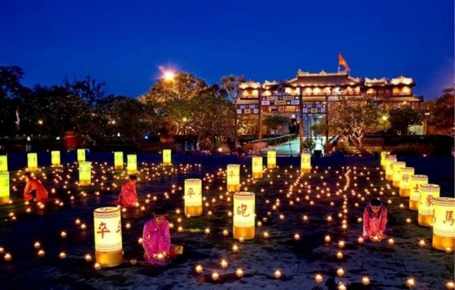 Thừa Thiên-Huế tạo 'cú hích' phát triển du lịch từ Phố đêm Hoàng thành Huế