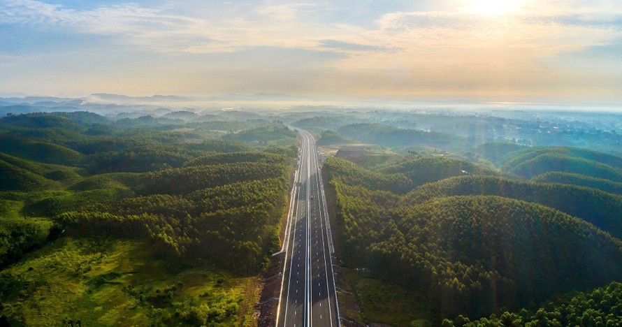 Cao tốc Vân Đồn - Móng Cái đưa Quảng Ninh thành tỉnh sở hữu số km đường cao tốc dài nhất cả nước