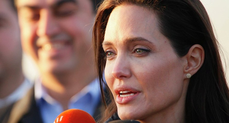 Angelina Jolie thăm thủ phủ của IS tại Iraq