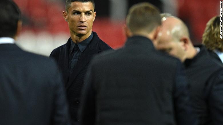 Ronaldo chính thức lên tiếng về cáo buộc hiếp dâm nữ người mẫu