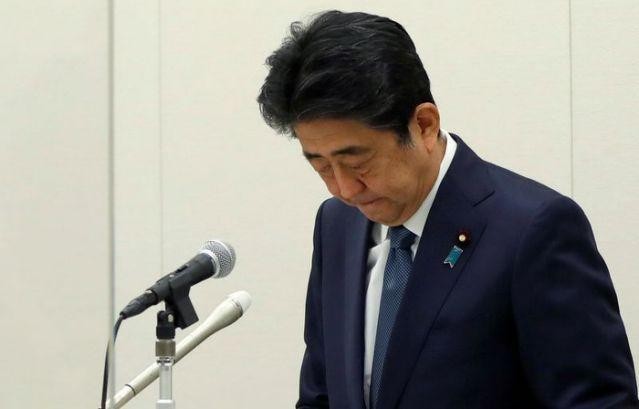 Cựu Thủ tướng Nhật xin lỗi công chúng