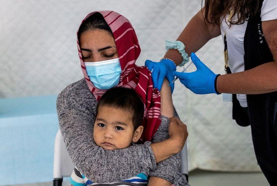Các nước G7 đóng góp 1 tỷ liều vaccine ngừa COVID-19