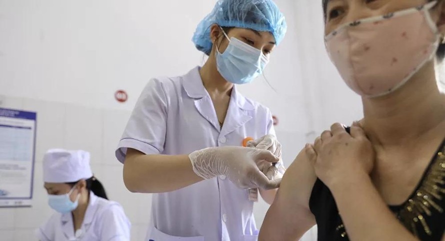 Hoàn thành 13.000 mũi thử nghiệm vaccine Nano Covax