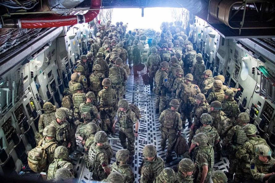 Mỹ chỉ rút khỏi Afghanistan khi sơ tán hết công dân