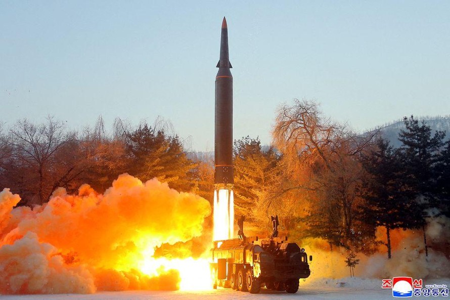 Triều Tiên phóng thành công tên lửa siêu thanh