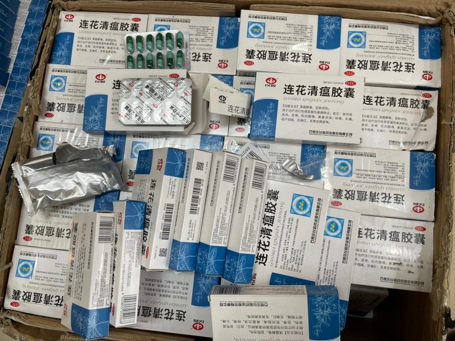 Thu giữ hơn 3.000 hộp thuốc điều trị COVID-19 tại Hà Nội