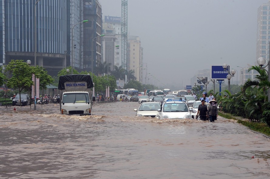 Cần xây dựng hệ thống cảnh báo ngập lụt tại các đô thị