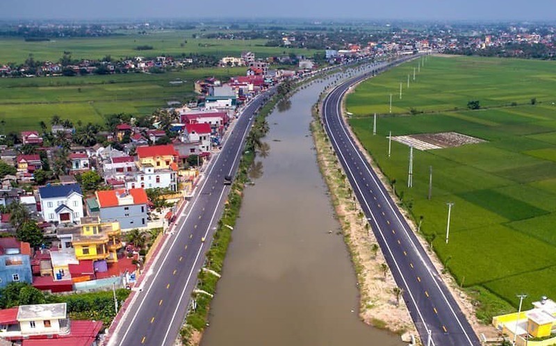 Tuyến đường đôi được xây dựng 2 bên bờ kênh Chanh Dương